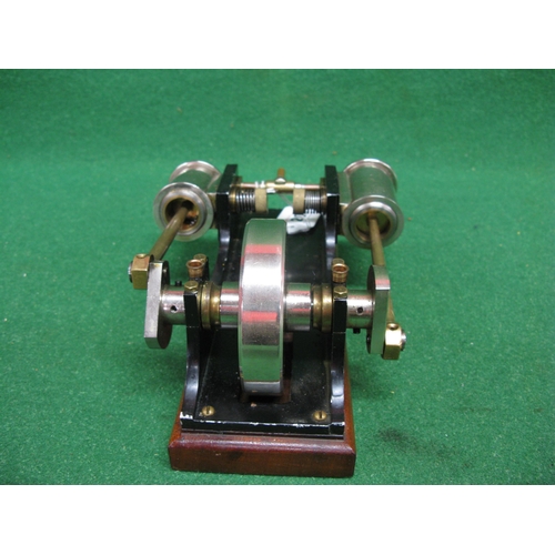 209 - Heavy bespoke horizontal twin cylinder oscillating steam engine driving a 3.5