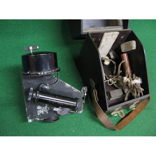 238 - WWII portable cased bubble sextant Mk1XA which was a navigation aid used in aircraft