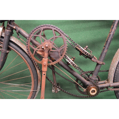 290 - Possibly bespoke WWI servicemans invalid bicycle with unusual chain drive which transmits a forward ... 