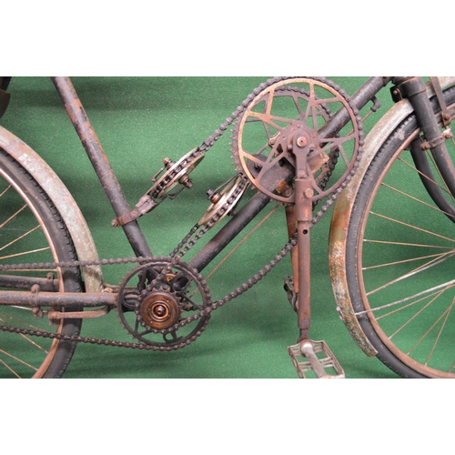 290 - Possibly bespoke WWI servicemans invalid bicycle with unusual chain drive which transmits a forward ... 