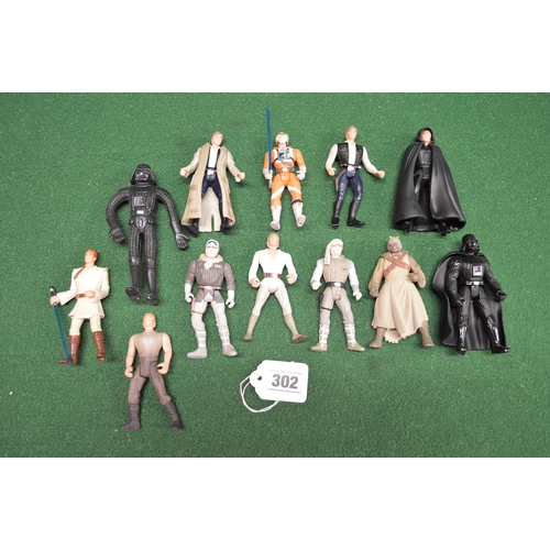 302 - Box of loose and boxed 1990's/2000's Star Wars items to include: carded Padme Amidala with 30th Anni... 