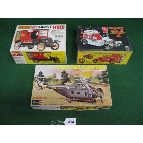 314 - Three boxed unmade plastic kits to comprise: Revell 1:48 scale Sikorsky helicopter, AMT 1:25 scale H... 