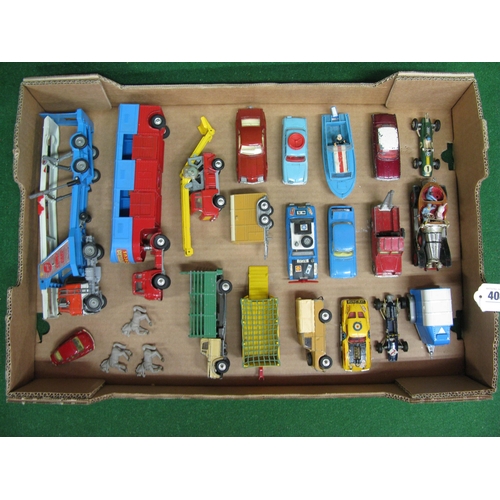 408 - Box of loose diecast Corgi vehicles to include: Chipperfields horse box with horses, Hillman Hunter ... 