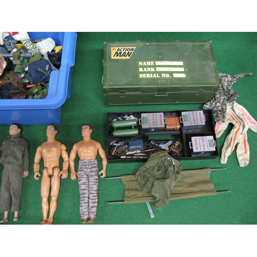 425 - Quantity of 1990's Action Man and other similar products to include: four men, crate and Action Man ... 