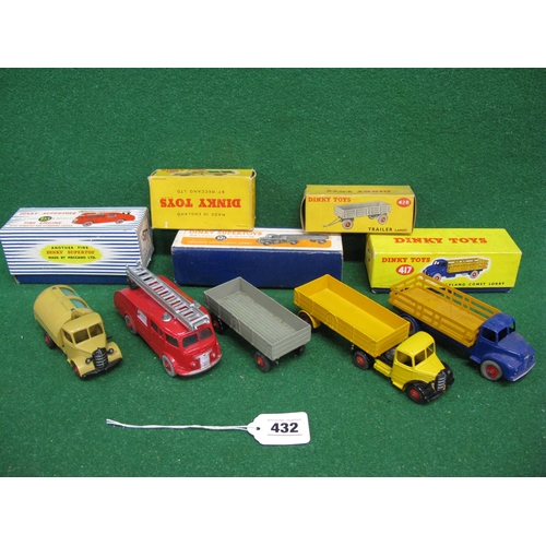 432 - Five boxed Dinky items to comprise: 252 Refuse wagon, 417 Leyland Comet, 428 Trailer, 521 Bedford ar... 