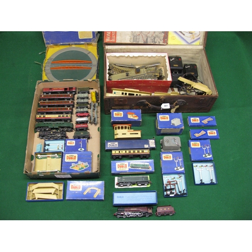 481 - Loft find suitcase and box of Hornby Dublo 3 Rail loose and boxed track, buildings, controllers, tur... 