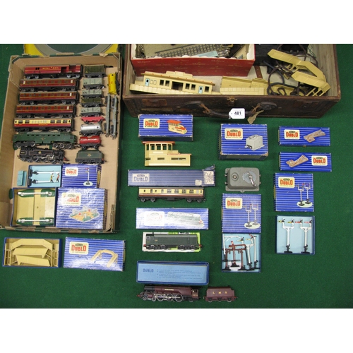 481 - Loft find suitcase and box of Hornby Dublo 3 Rail loose and boxed track, buildings, controllers, tur... 