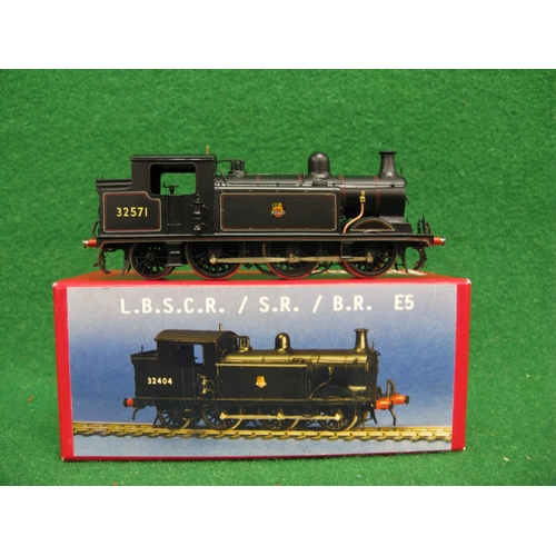 528 - Beautifully built OO model from a metal South Eastern Finecast kit of a LB SC Rly E5 0-6-2 tank loco... 