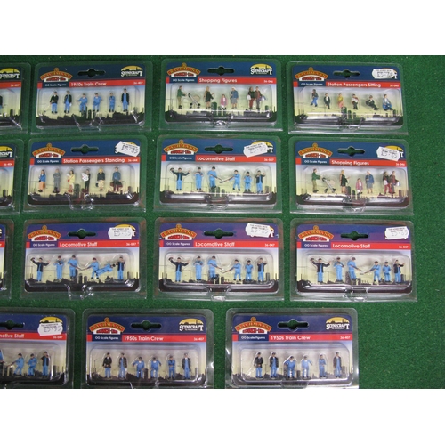 531 - Fifteen unopened Bachmann OO Scenecraft packs of locomotive and train crew, passengers and shopping ... 