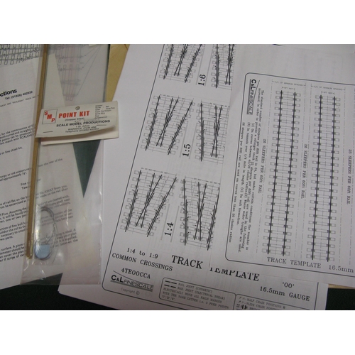 532 - Quantity of C&L Finescale scale track templates, two packs of SMP Scaleway J Type nickel silverrail ... 