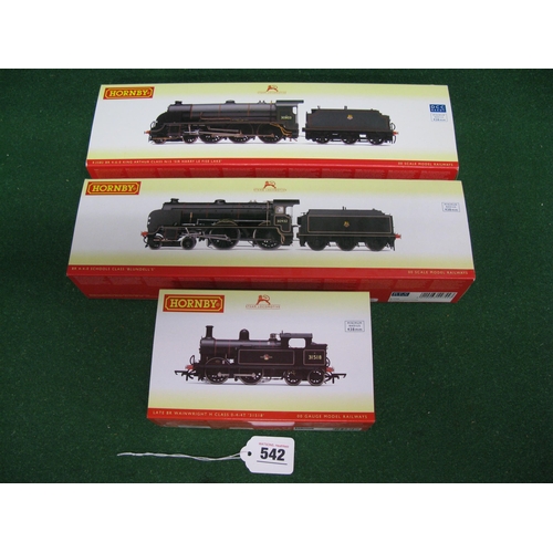 542 - Three boxed 2000's Hornby OO Southern Region steam locomotives to comprise: H Class 0-4-4T No. 31518... 