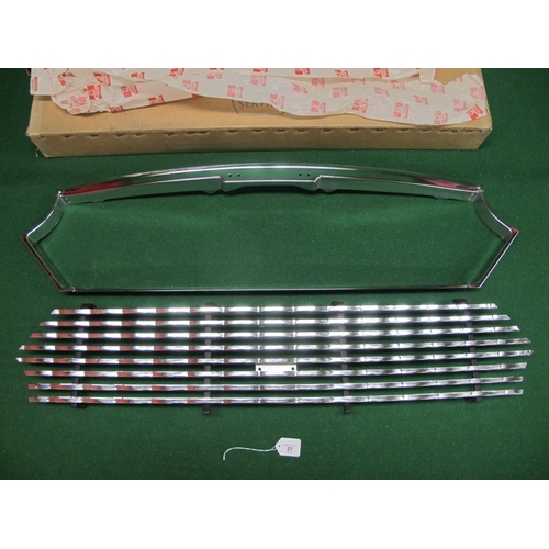 27 - Boxed new old stock radiator grill and surround for an Austin/Morris 1100 Mk2 in BMC wrapping, as su... 