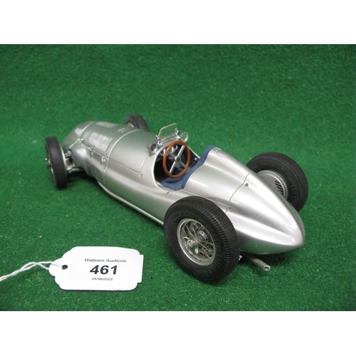 461 - Finely detailed dust free heavy metal 1:18 scale model of a Mercedes Benz W165 racing car of 1939, m... 