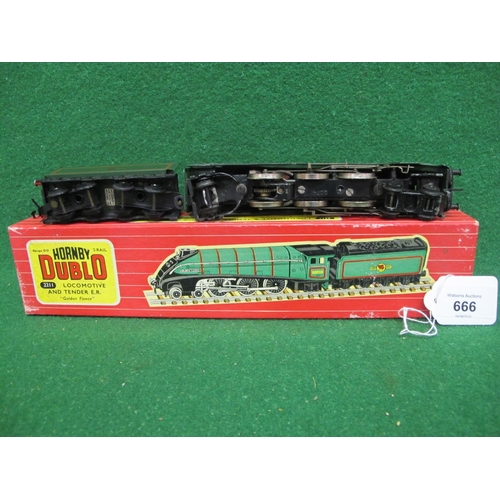 666 - 1959-1964 Hornby Dublo 2 Rail 2211 A4 4-6-2 locomotive and tender No. 50030 Golden Fleece in late BR... 