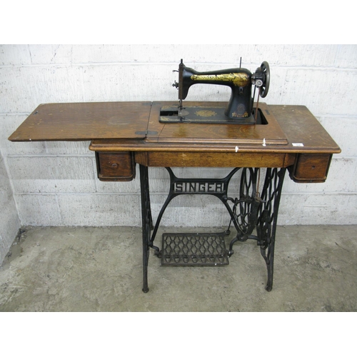 334 - Singer treadle sewing machine - 35.5