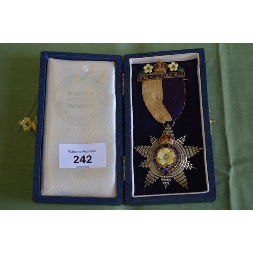 242 - 1892 white metal and enamel Primrose League Honourable Order Of The Grand Star badge in later case