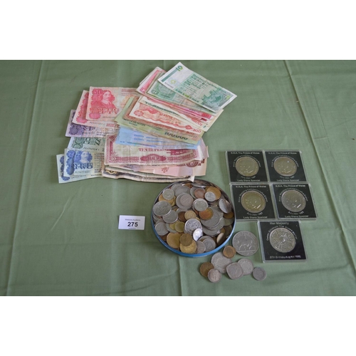 275 - Quantity of coins and bank notes