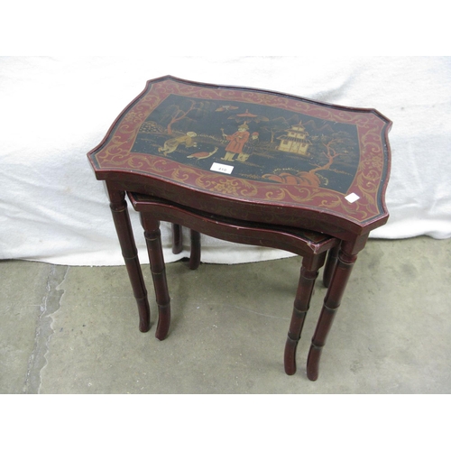 410 - Oriental style lacquered nest of two tables - 22