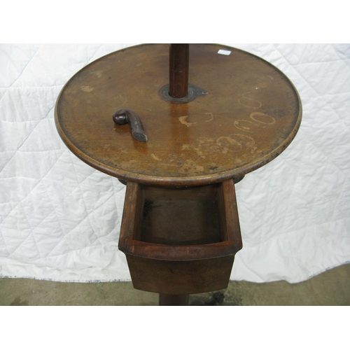 415 - Mahogany shaving stand - 19