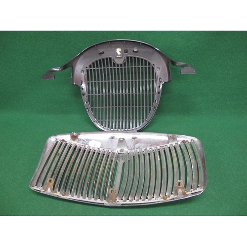 3 - Chromed metal radiator grill with enamelled MG badge - 23