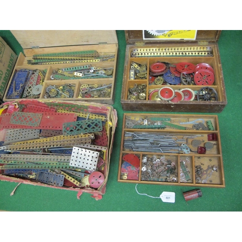 401 - Large quantity of Meccano items to include logo'd hinged wooden box with tray, playworn