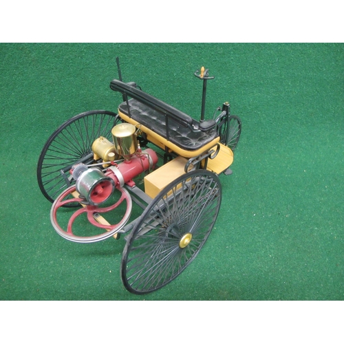 536 - Detailed metal and plastic large scale model of an early motorised tricycle for two featuring many m... 