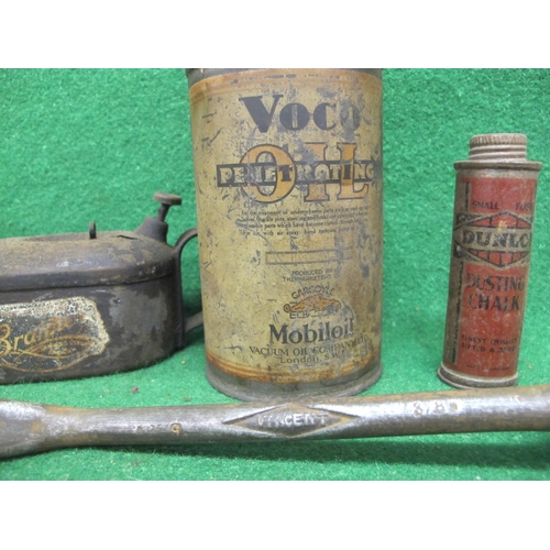 60 - Mobiloil Voco penetrating oil pump can with extended applicator for inaccessible parts, an unopened ... 