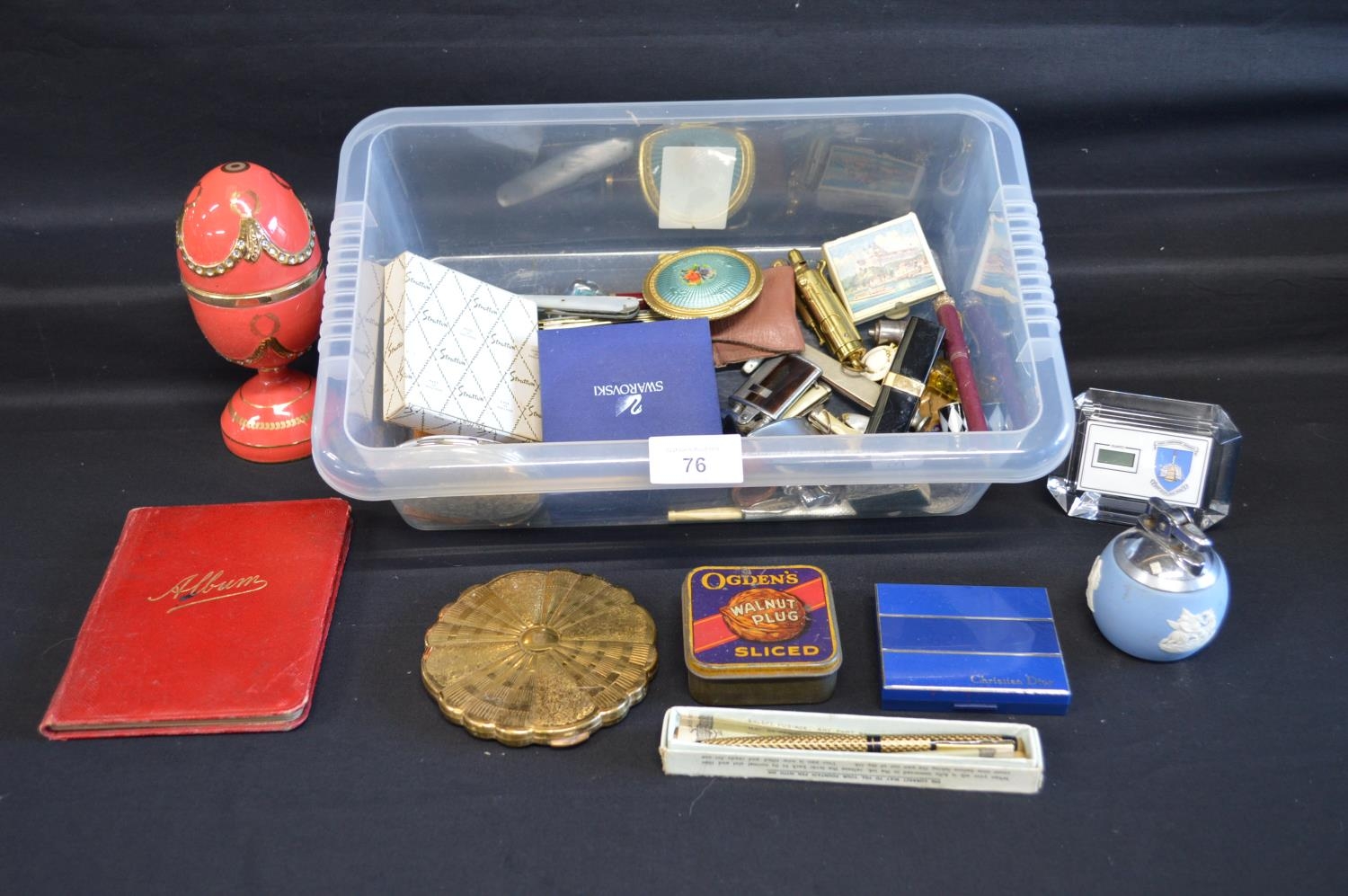 Box of sundry items to include: compacts, Wedgwood table lighter, pen ...