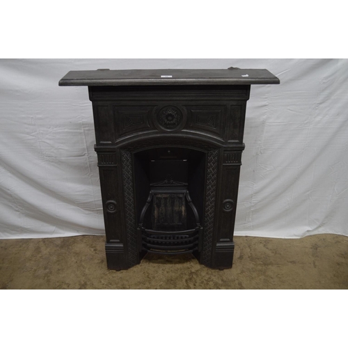 58 - Iron fire place with mantle - 30.5