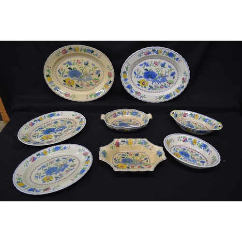 12 - Large collection of Mason's Regency pattern tea and dinnerware to comprise: approx 250 pieces includ... 