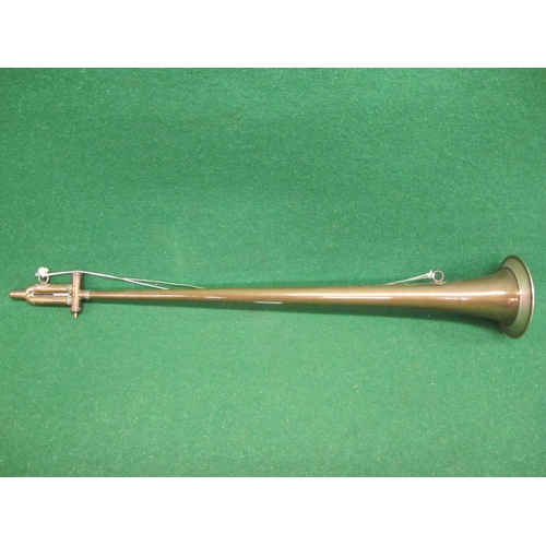 17 - DRGM Signal horn featuring a single valve - total length 32