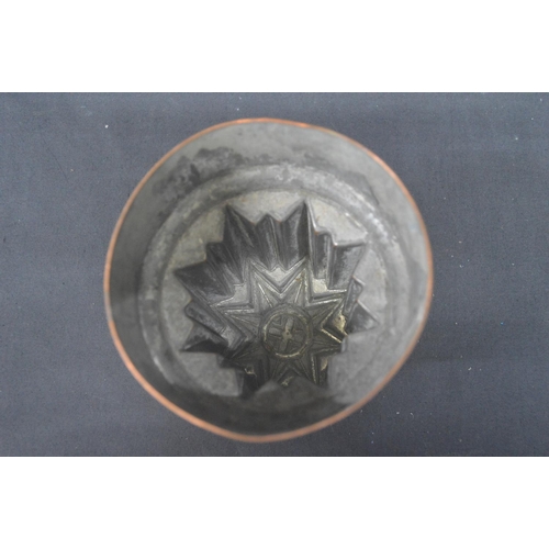 54 - 19th century Benham & Froud Brunswick Star copper jelly mould un-numbered but stamped Registered Sep... 