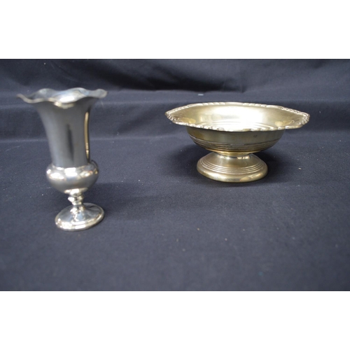 93 - Walker & Hall silver bon bon dish on circular base, hallmarked for Sheffield (5.2ozt) together with ... 