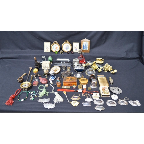 226 - Collection of sundry items to include: decanter labels, cased pipe, Mauchline ware box and opera gla... 