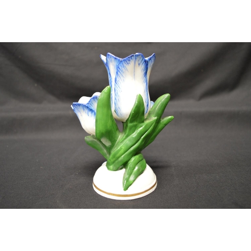 264 - Possibly Chelsea posy vase in the form of four tulips and bearing a Gold Anchor mark - 6