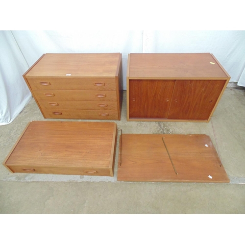 507 - Mid century modular units to comprise: four drawer unit, cupboard with two sliding doors, one shelf ... 