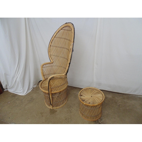 523 - Wicker Peacock chair 0 94cm x 49cm x 135cm tall together with a circular wicker occasional table - 3... 