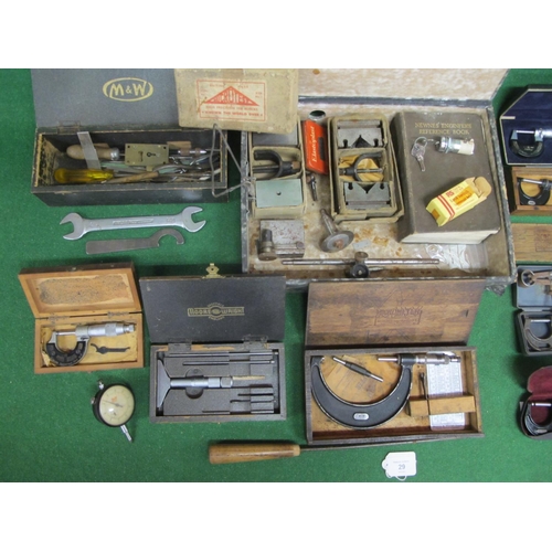 29 - Box of engineers tools to include: six cased micrometers from Moore & Wright, Starret, Mitutoyo and ... 