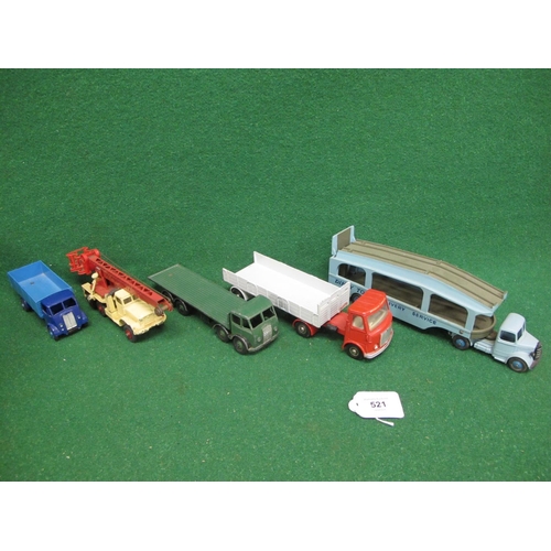 521 - Box of fifteen Dinky diecast commercial vehicles to include: 979 Newmarket Racehorse Transport Servi... 