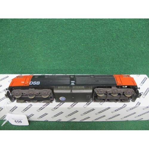 656 - 1980's/1990's Lima HO scale CoCo diesel locomotive No. 1401 in DSB black and red livery, contained i... 