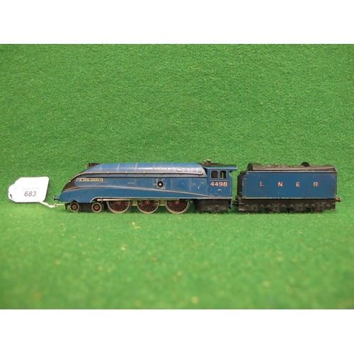 683 - 1938-1941 HD clockwork EDL1 A4 4-6-2 locomotive and tender No. 4498 Sir Nigel Gresley in LNER blue l... 