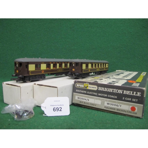 692 - 1979-1988 Wrenn OO scale W3006/7 Brighton Belle 2 Car Pullman Motor Coaches Set comprising Cars 90 a... 