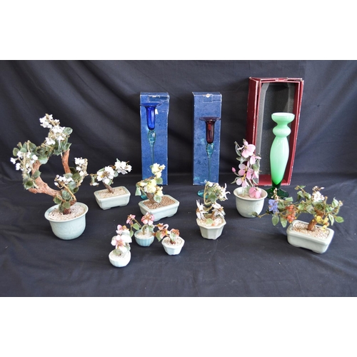 100 - Collection of Oriental and other ceramics to include: plates, ginger jar and teapot etc together wit... 