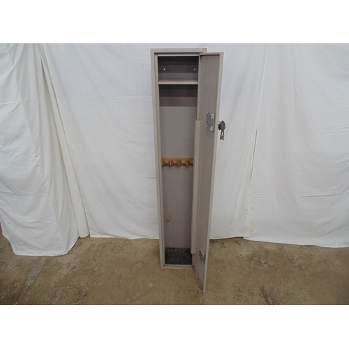 14 - Metal gun cabinet to hold four guns - 27.5cm x 22.5cm x  151cm tall