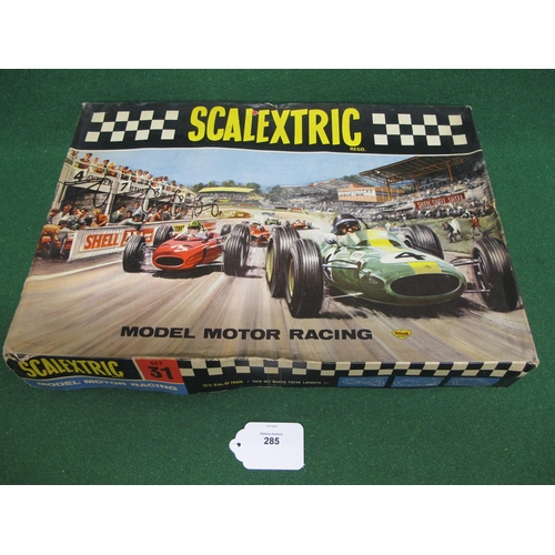 285 - Boxed Minimodels/Triang Scalextric Set No. 31 with all contents and paperwork (in very good conditio... 