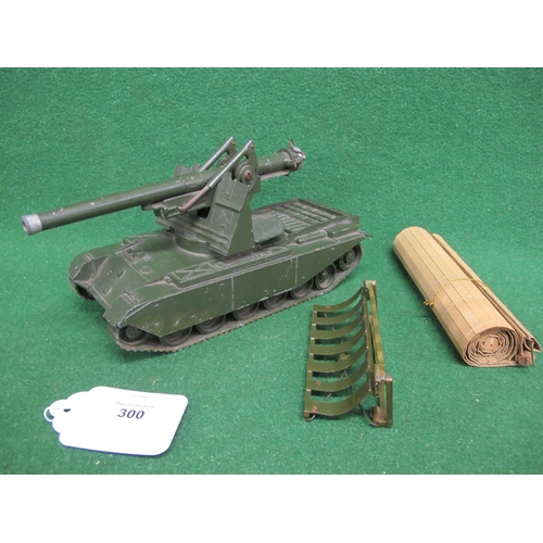 300 - Britains No. 2175 Self Propelled 155mm gun - 9.25