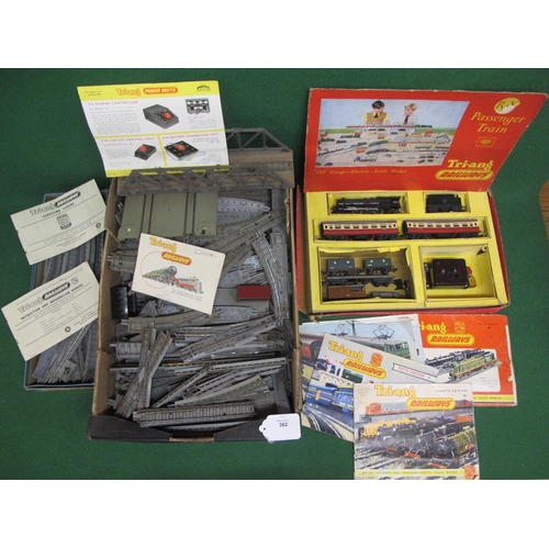 362 - Early Triang OO scale items to include: passenger train set, wagons, bridge, large quantity of balla... 