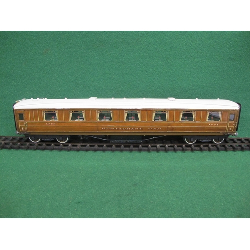 390 - Possibly Fred Newman Gauge 1 wood and metal model of a Gresley LNER Teak corridor 1st Class Restaura... 