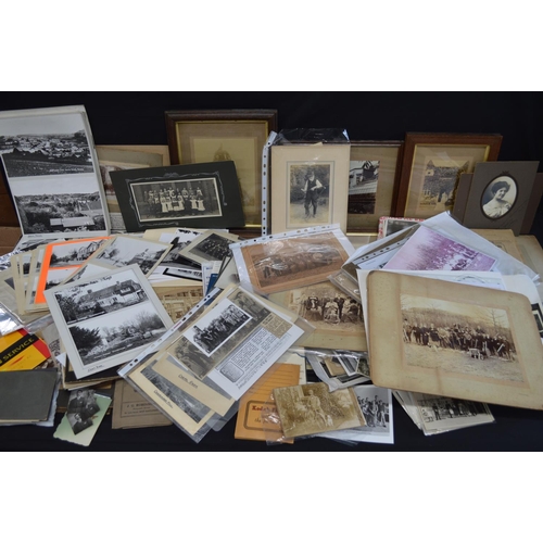 181 - Collection of mostly black and white photographs and postcards to include: scenes of Crowborough and... 