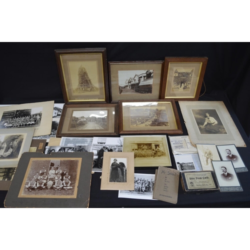 181 - Collection of mostly black and white photographs and postcards to include: scenes of Crowborough and... 